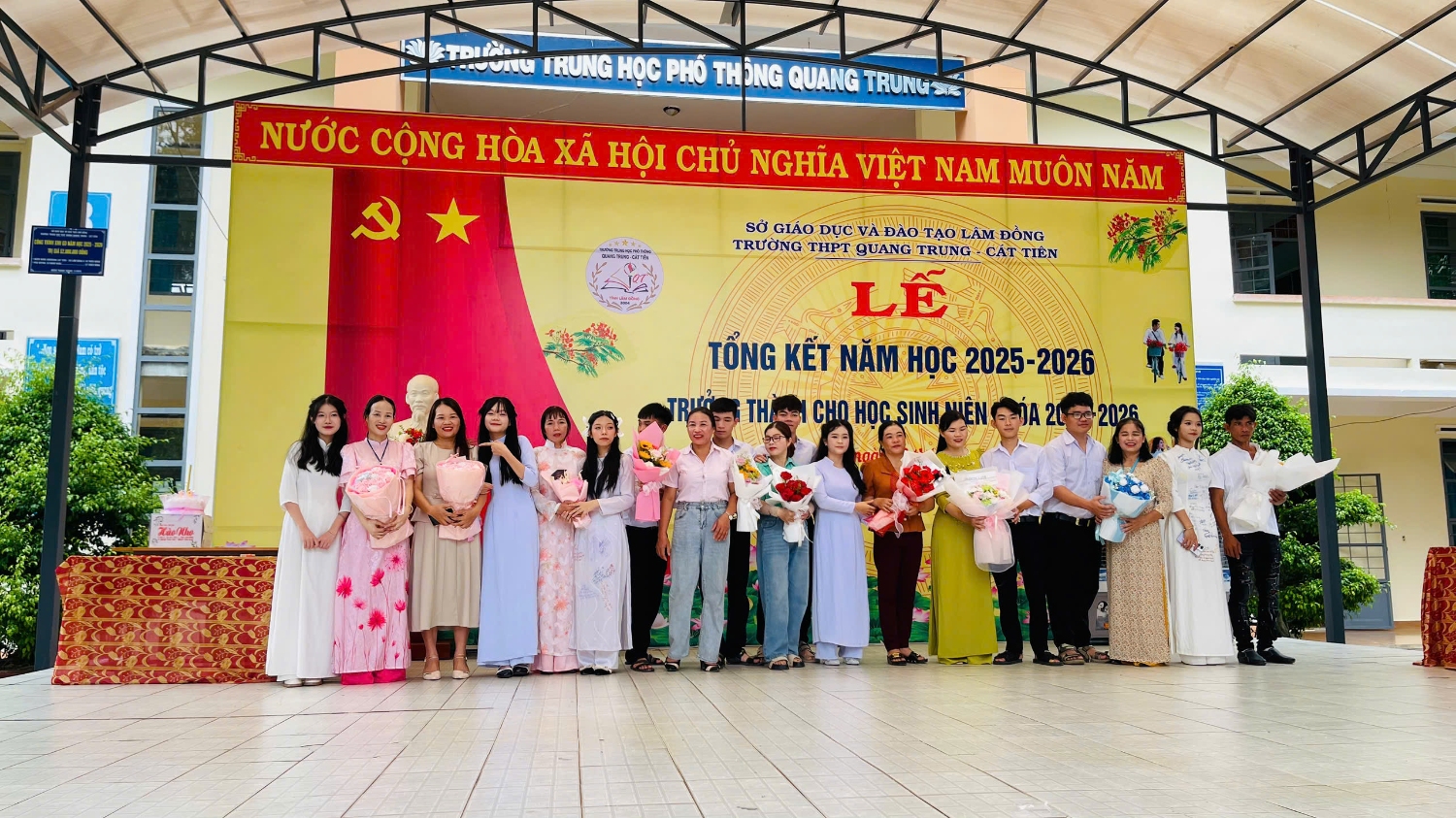 a tang hoa phu huynh a2